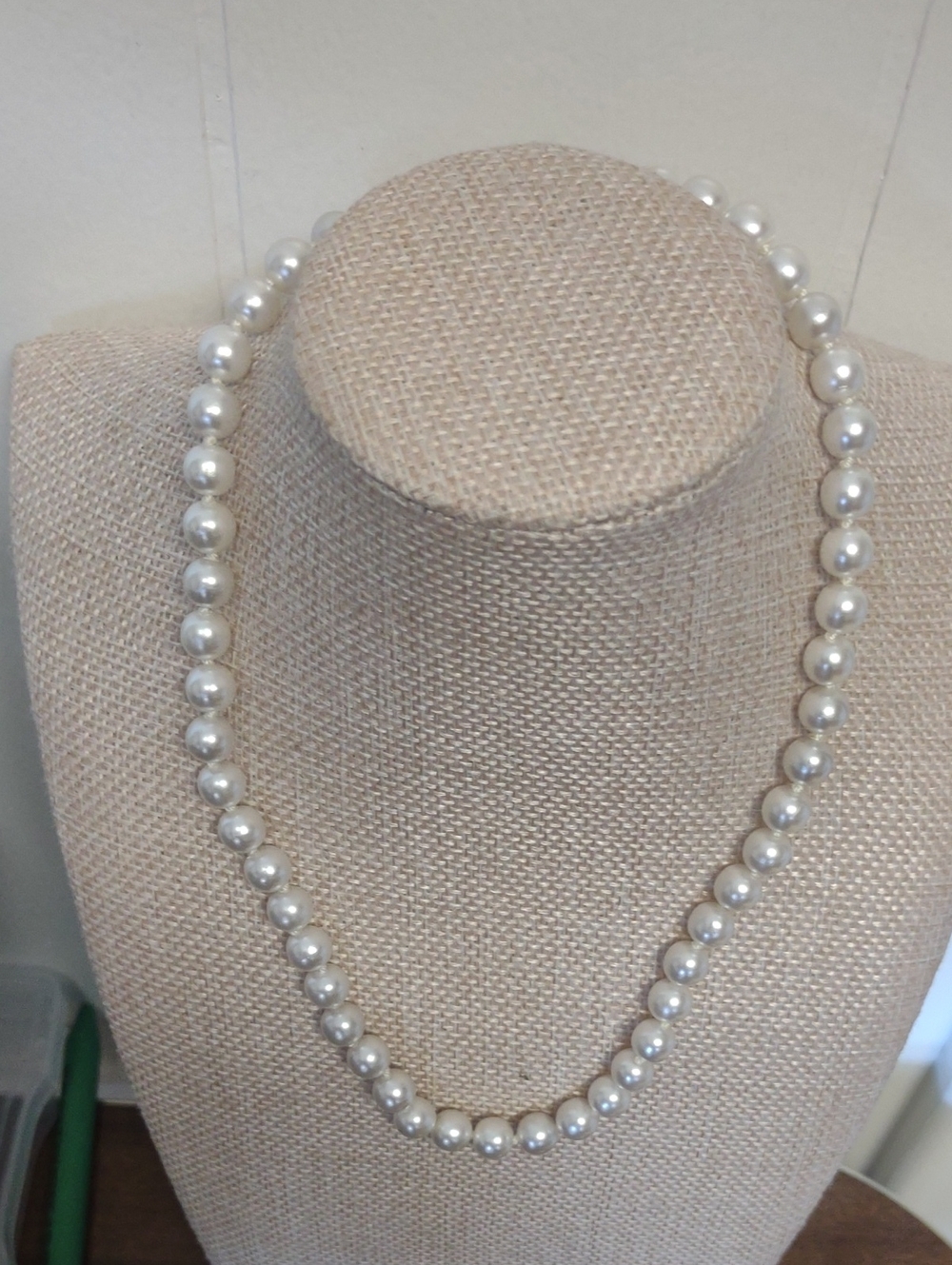 White Pearl Necklace Vintage Advertising